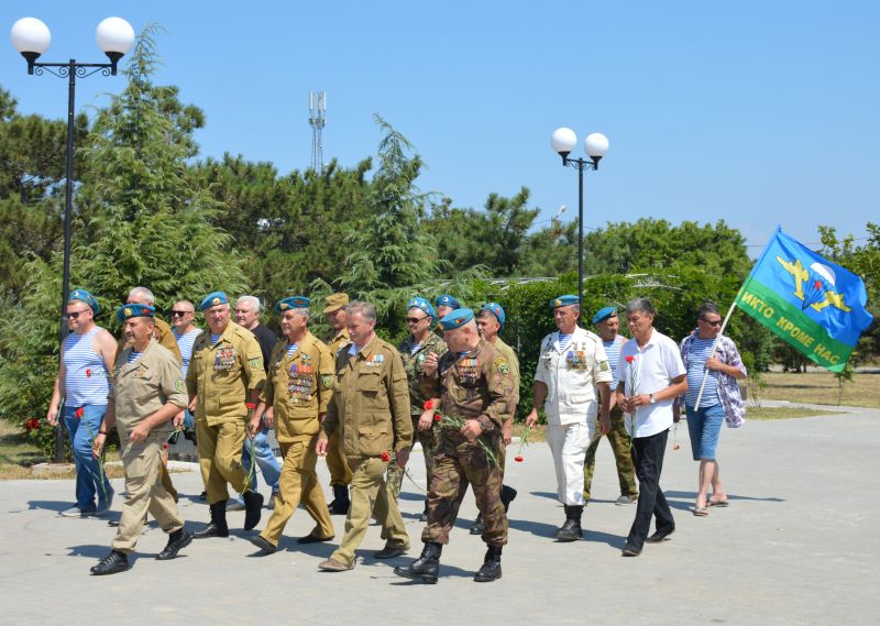 010821-возложение-день-вдв-3