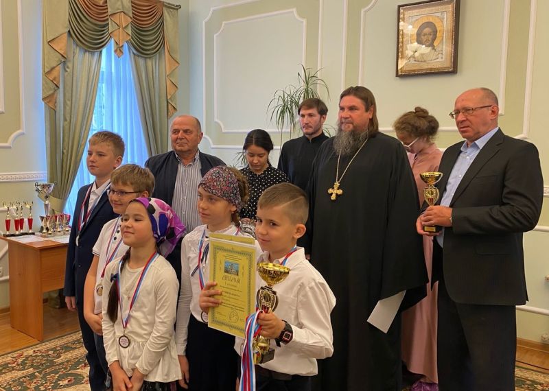 070621-награждение-воскресных-школ-3